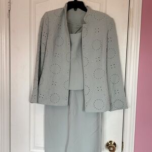 Beautiful 3 piece occasion suit